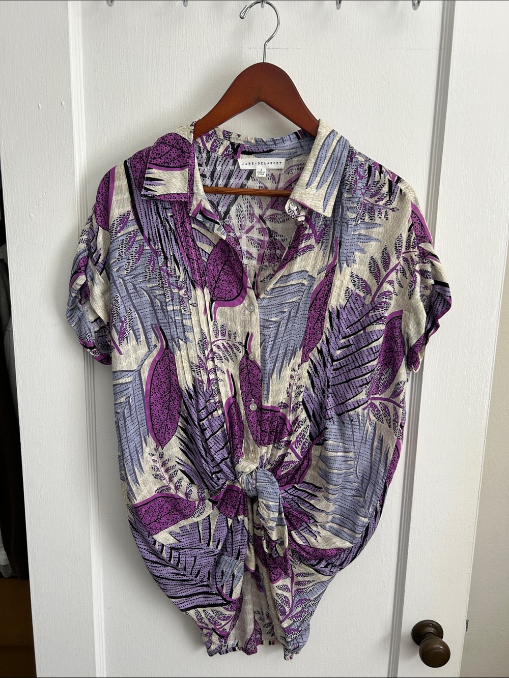 Cream and Purple Leaf-Print Tie-Front Shirt